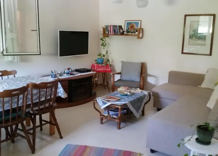 Beit Haner Moshav Dor
